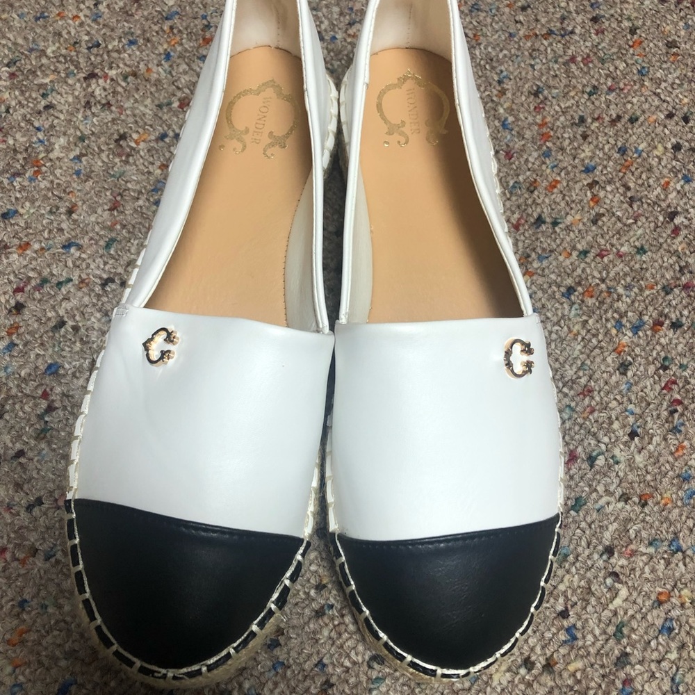C wonder brand new size 9